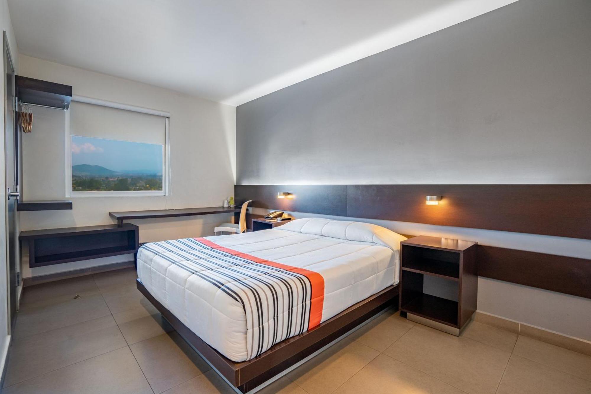 City Express Junior By Marriott Aguascalientes Centro Екстер'єр фото