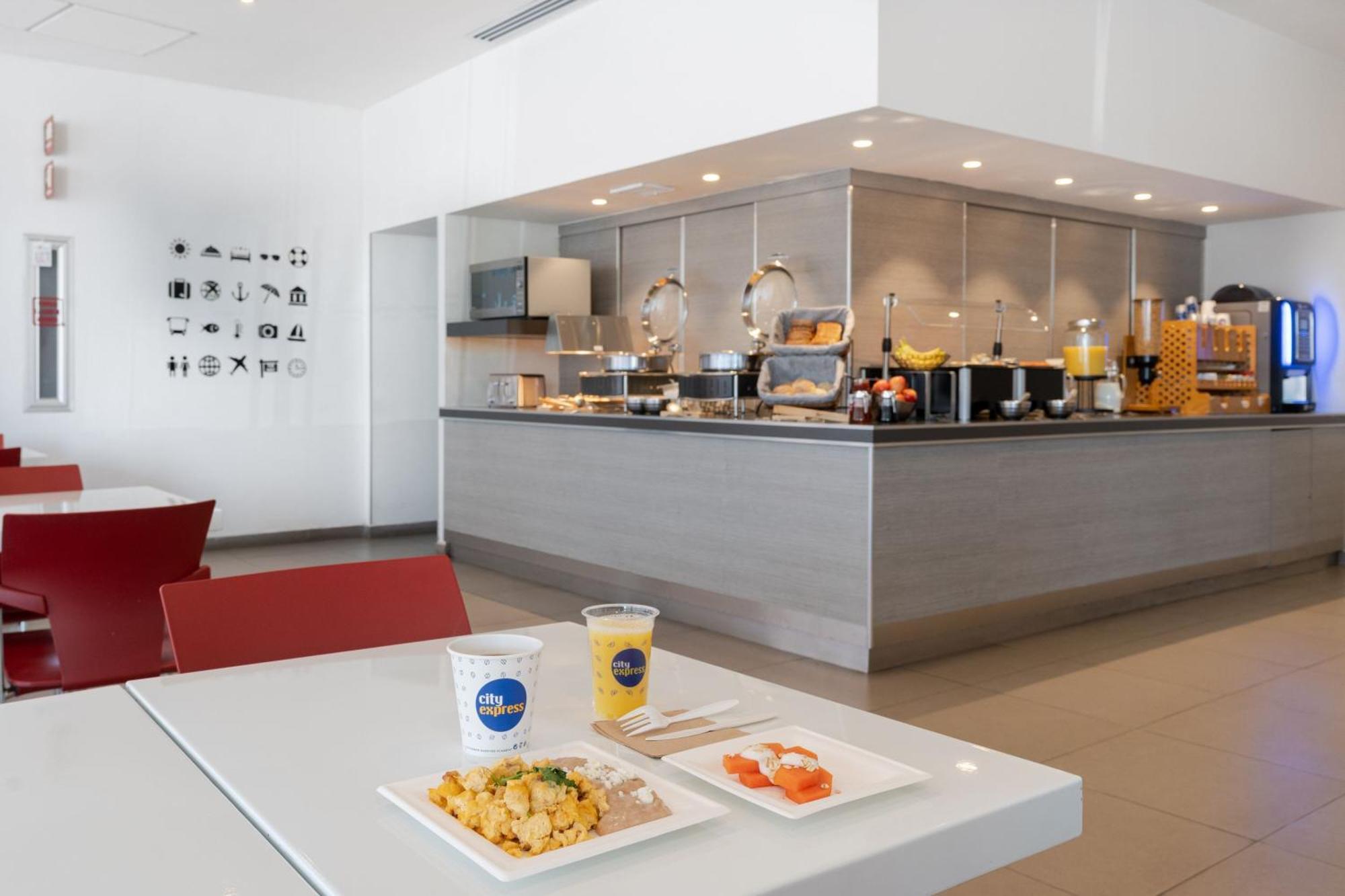 City Express Junior By Marriott Aguascalientes Centro Екстер'єр фото