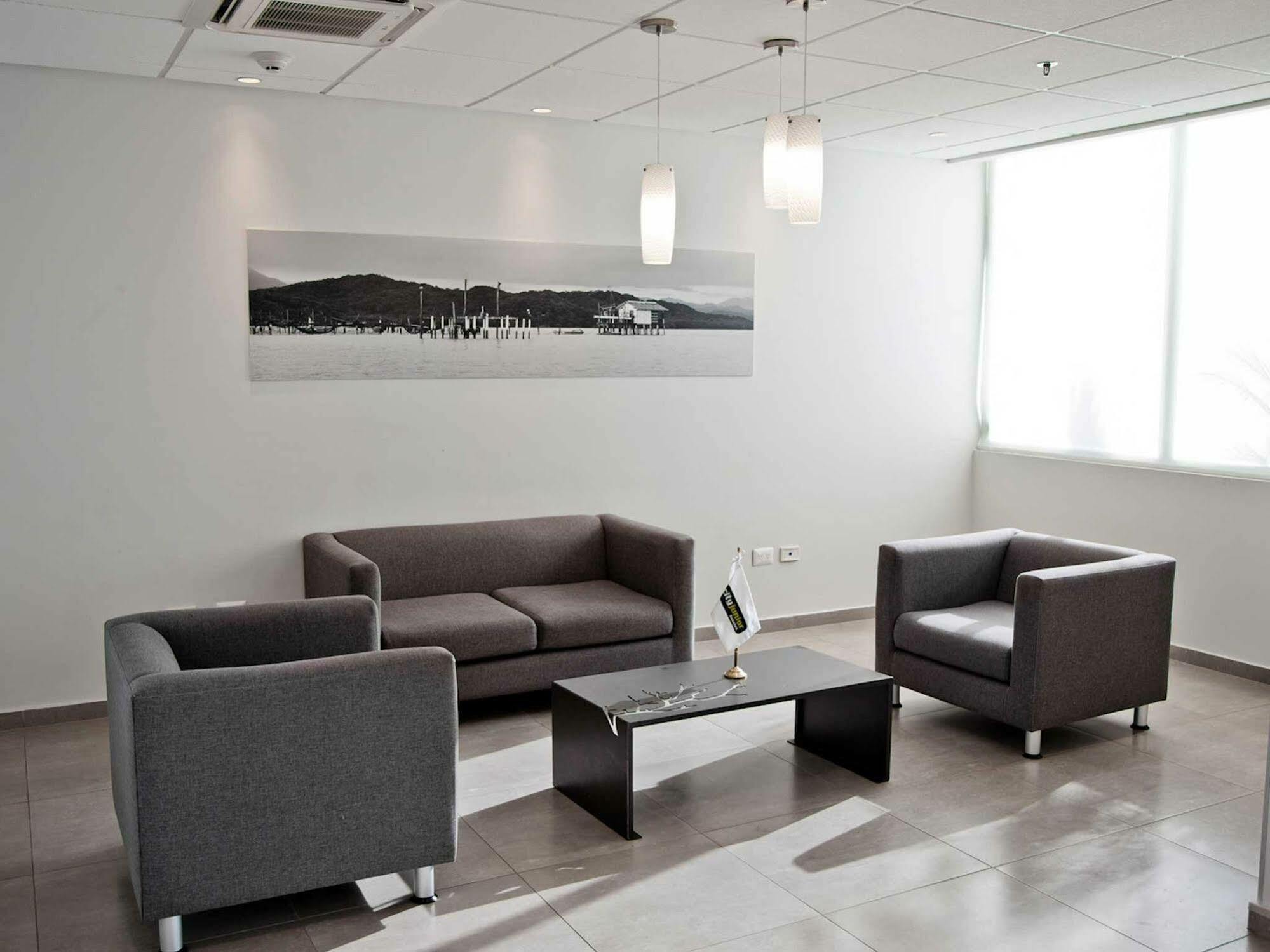 City Express Junior By Marriott Aguascalientes Centro Екстер'єр фото